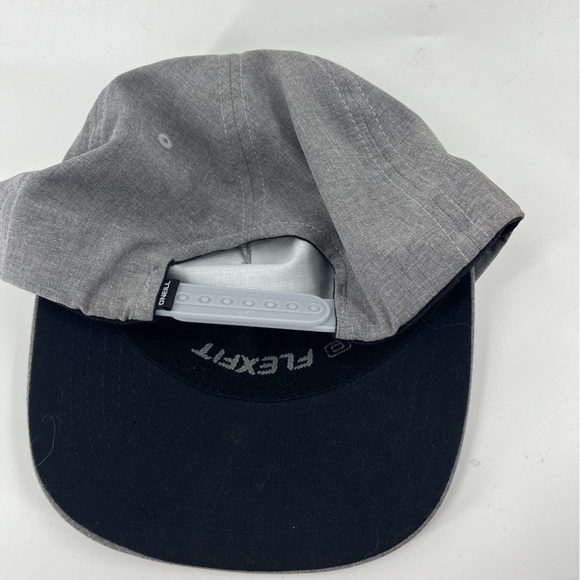 O Neill lightweight Flex Fit Cap - Picture 3 of 4
